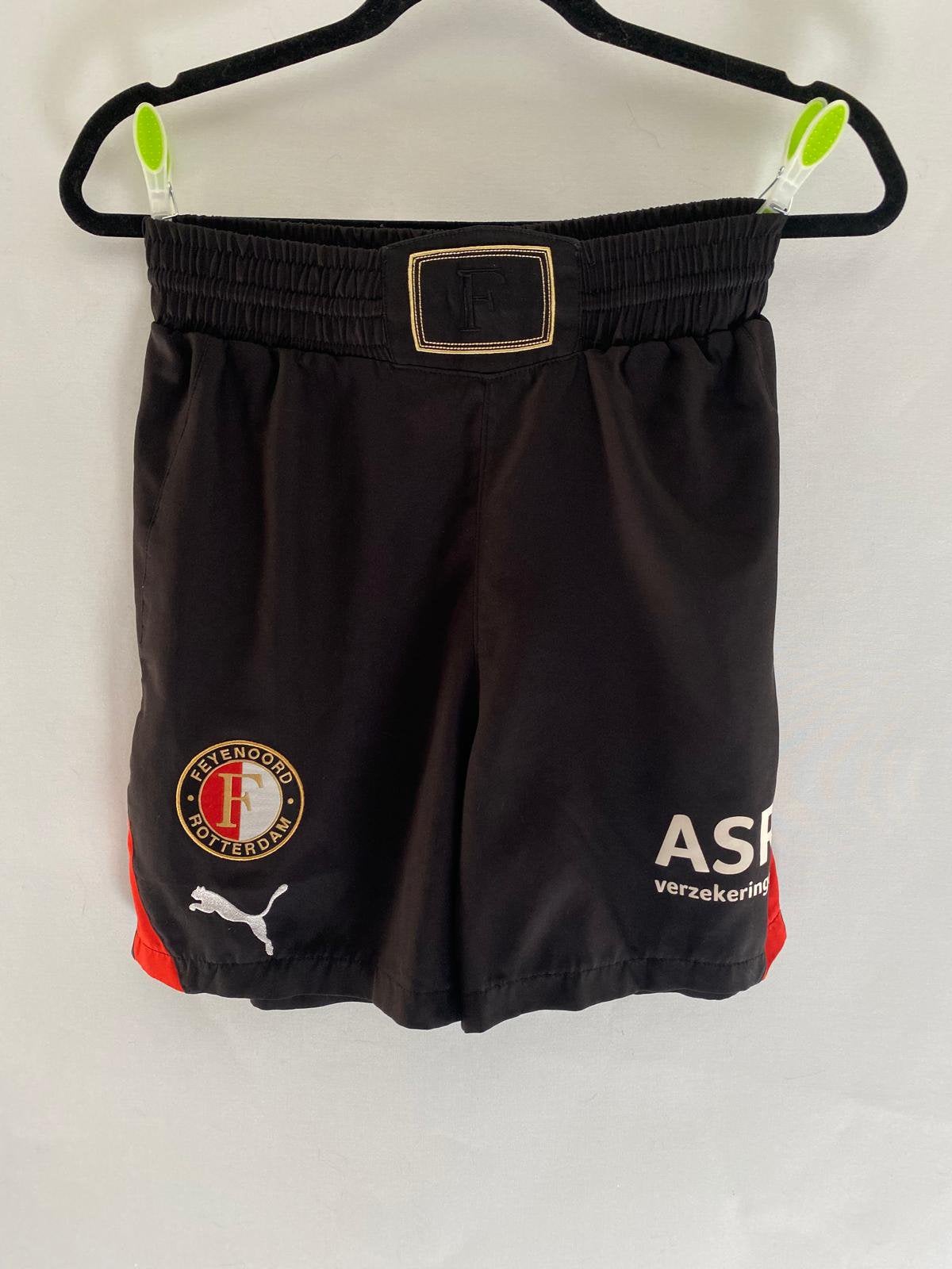 Feyenoord Puma voetbalshort zwart/rood – maat S / 36 – ASR, Maat S, Ophalen of Verzenden, Gebruikt, Broek