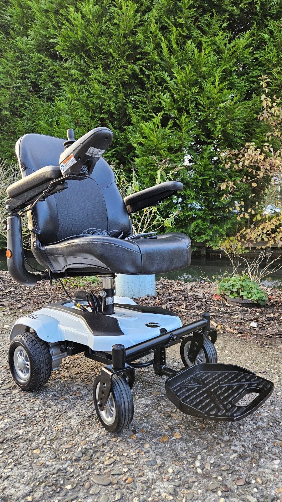 Elektrische rolstoel Rascal Rio, deelbaar voor vervoer, zgan, Diversen, Ophalen, Inklapbaar, Zo goed als nieuw, Elektrische rolstoel