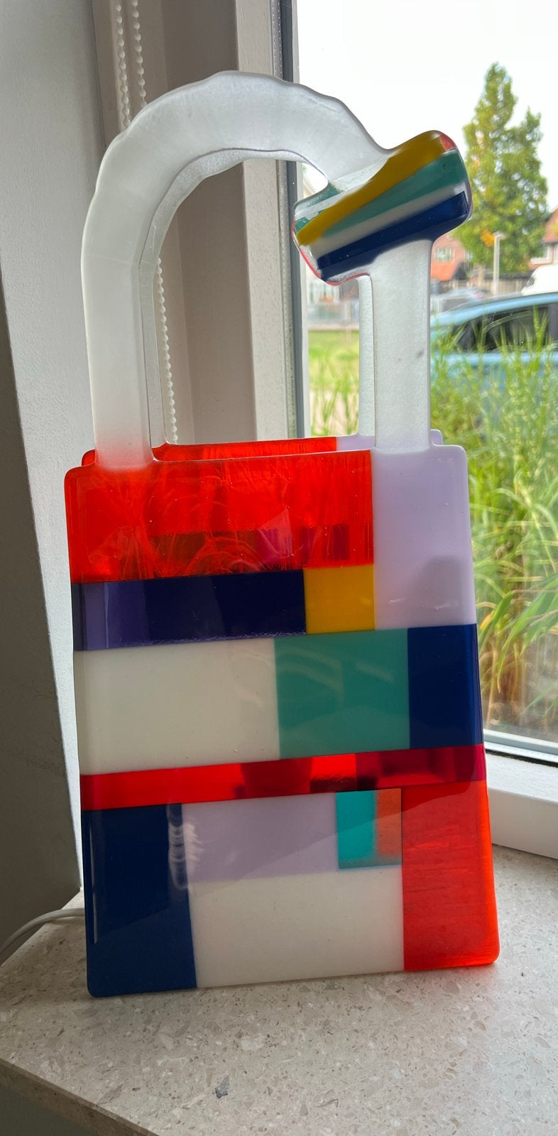 Unieke glazen handtas lamp, kleurrijk design, Antiek en Kunst, Meerkleurig, Handgemaakt, Lamp, Ophalen