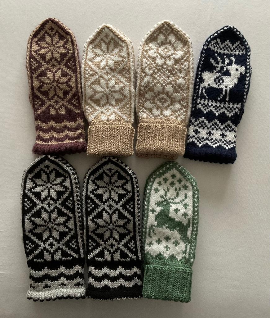 Noorse wanten in verschillende kleuren, Kleding | Dames, Ophalen of Verzenden, Nieuw, Maat 38/40 (M), Handschoenen
