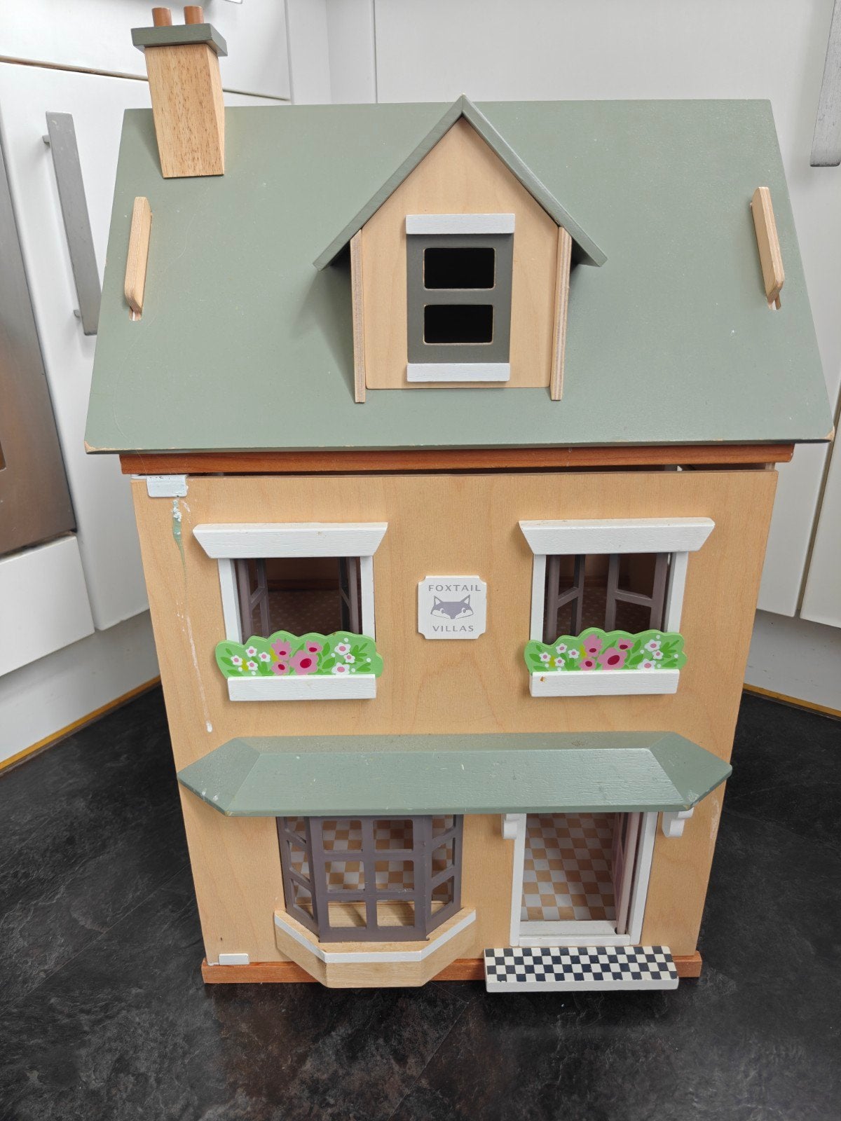 Houten Poppenhuis tender leaf- Zo goed als nieuw, Ophalen of Verzenden