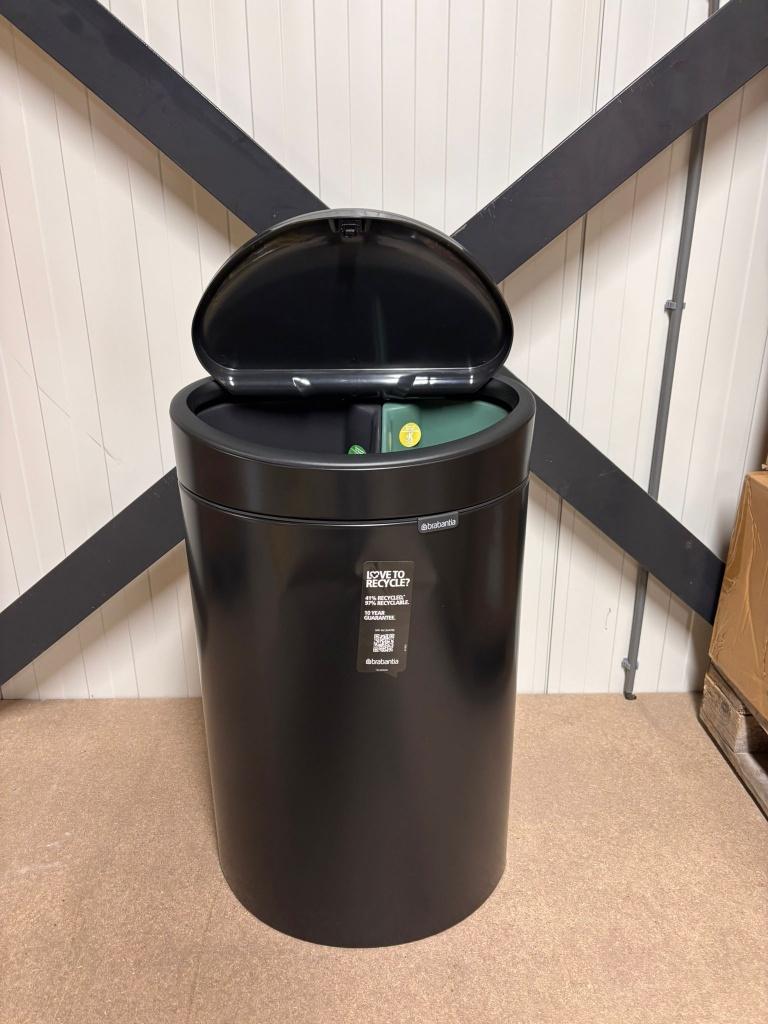 Brabantia Touch Bin afvalemmer 23+10 Liter | DLS18519, Leenderweg 182, 5555CJ Valkenswaard, 50 tot 75 cm, Brabantia Branding BV