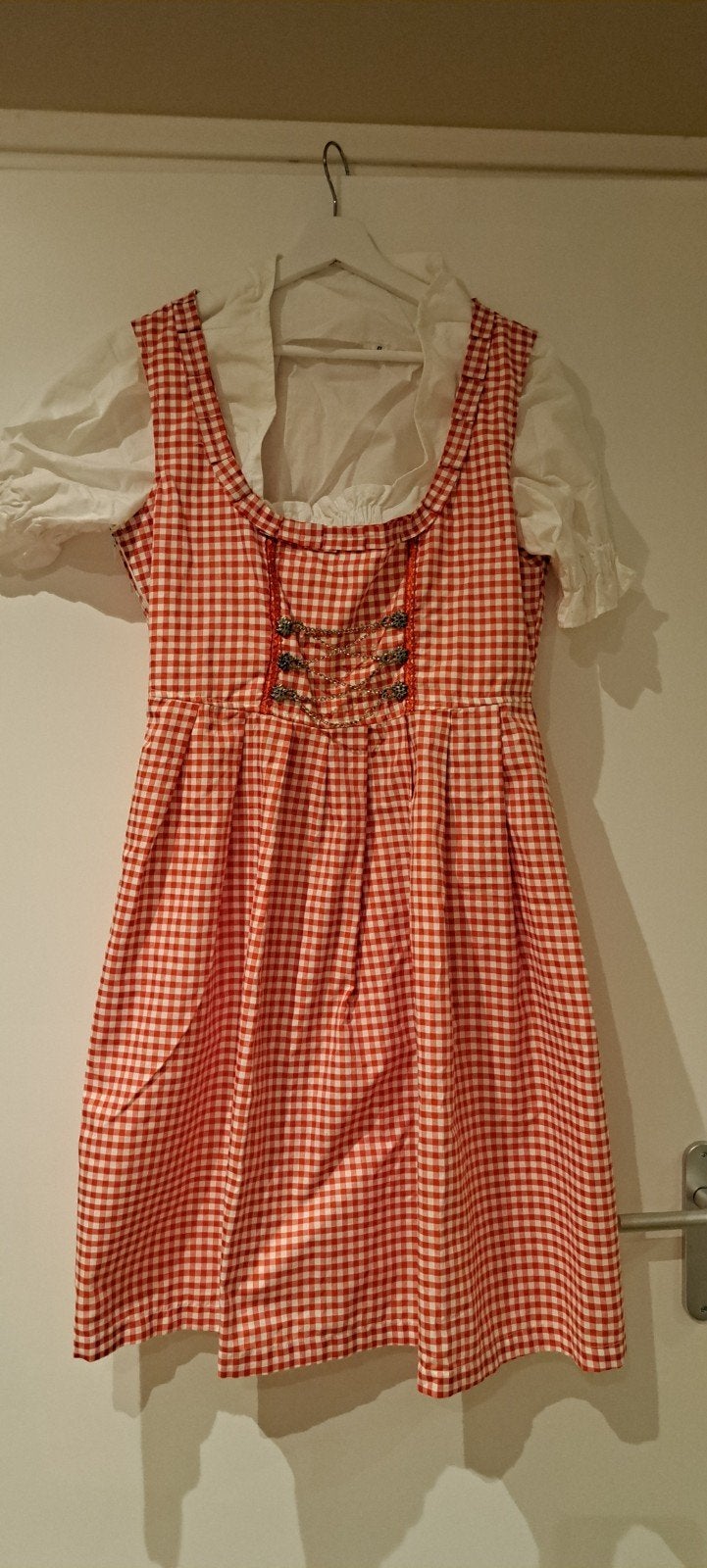Rood-wit geruite dirndl jurk met blouse, Kleding | Dames, Jurken, Zo goed als nieuw, Maat 42/44 (L), Rood, Boven de knie, Ophalen of Verzenden