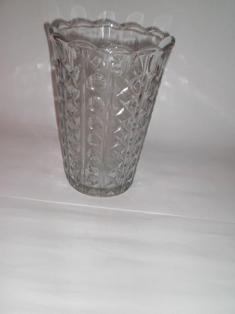 Vintage jaren 70 glazen vaas met abstract motief, 23 cm, Met patroon/structuur, Transparant, Ophalen of Verzenden