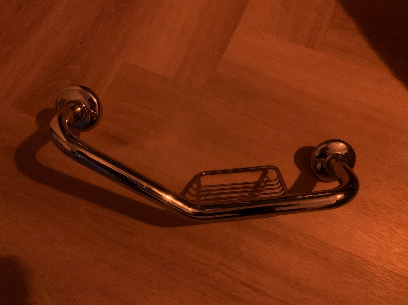 Douchebeugel met zeepbakje - Chroom, Ophalen of Verzenden, Gebruikt, Met bad
