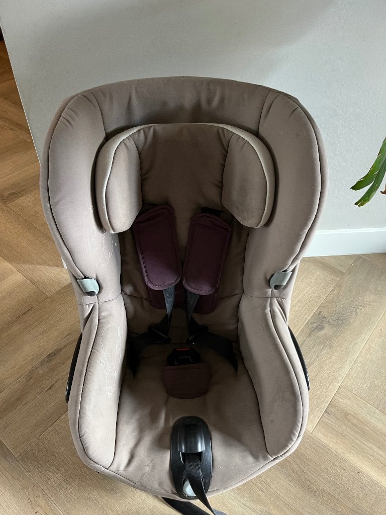 Maxi-cosi Axiss - Autostoel groep 1, Ophalen, 15 t/m 36 kg, Slaapstand, Maxi-Cosi
