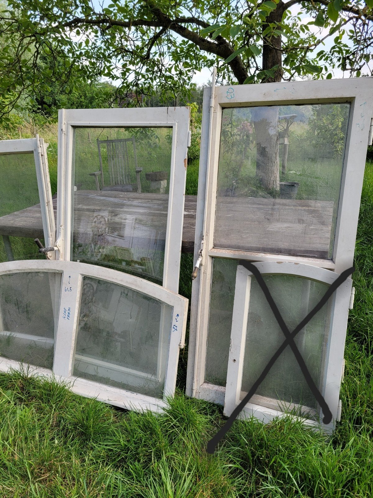 4 oude RAMEN / Vensters uit een klooster, Gebruikt, Raamkozijn, Minder dan 75 cm, Hout