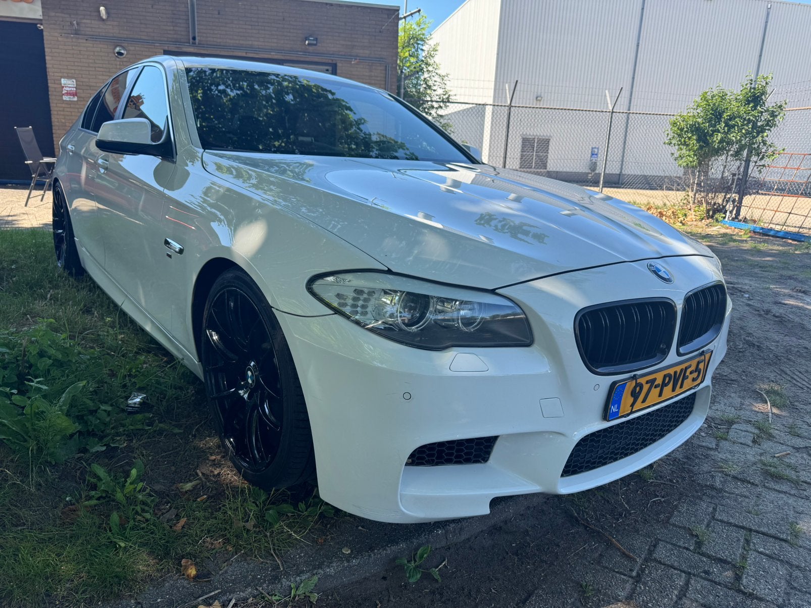 Bmw 5 serie523i High executie Leder / Cruise/Climatie /Navig, Auto's, Automaat, Euro 5, Achterwielaandrijving, Wit