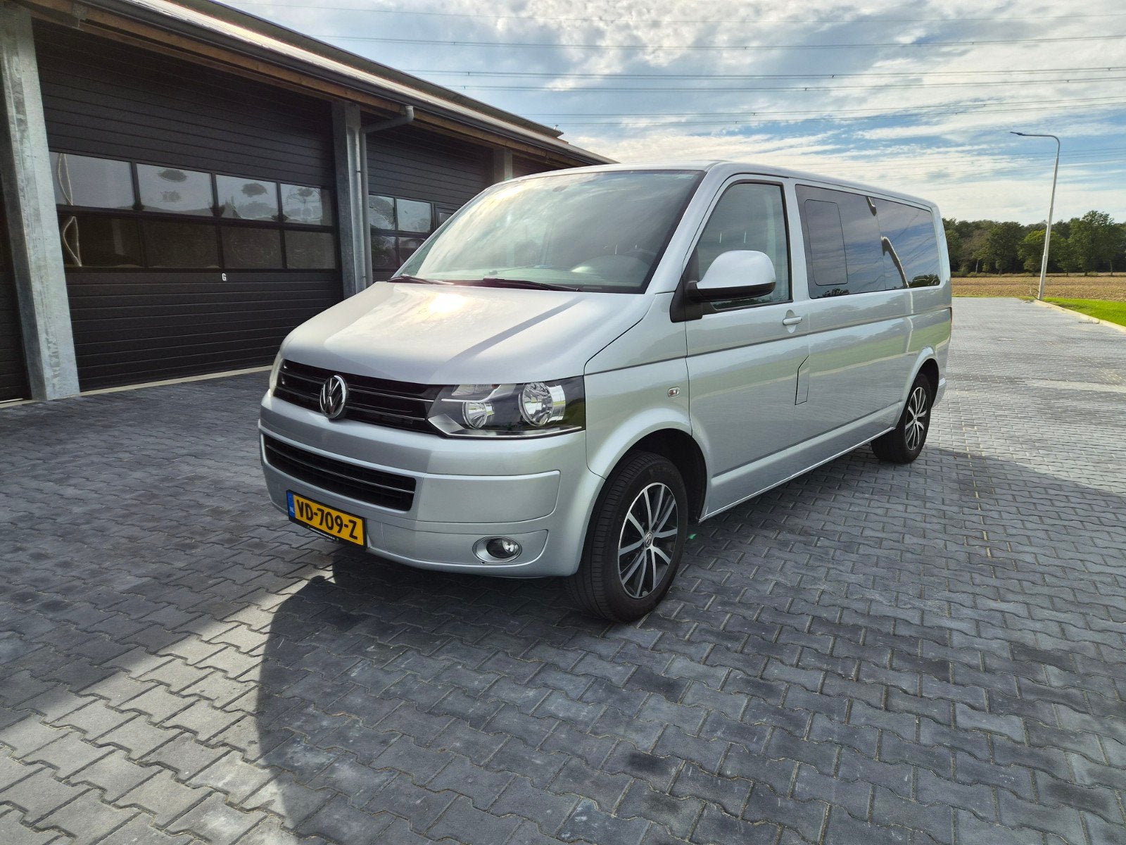Volkswagen DSG Transporter 2.0 TDI 103KW 140 pk Business, Auto's, Euro 5, Zwart, 4 cilinders, 1905 kg