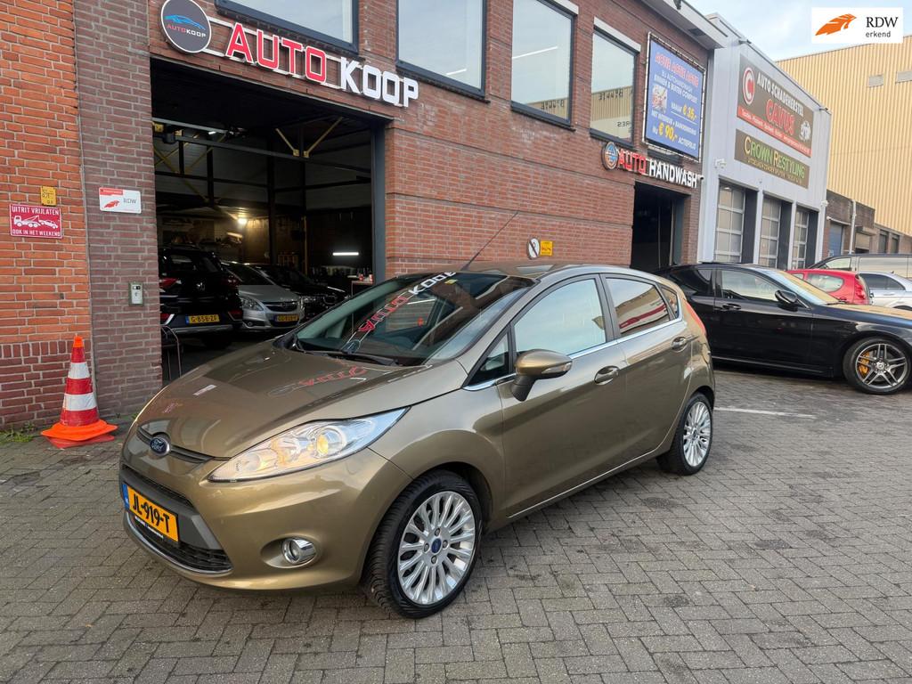 Ford Fiesta 1.4 Titanium 5drs Automaat Clima LM Velgen Pdc, Auto's, Ford, Euro 5, 15 km/l, Bruin, Bedrijf