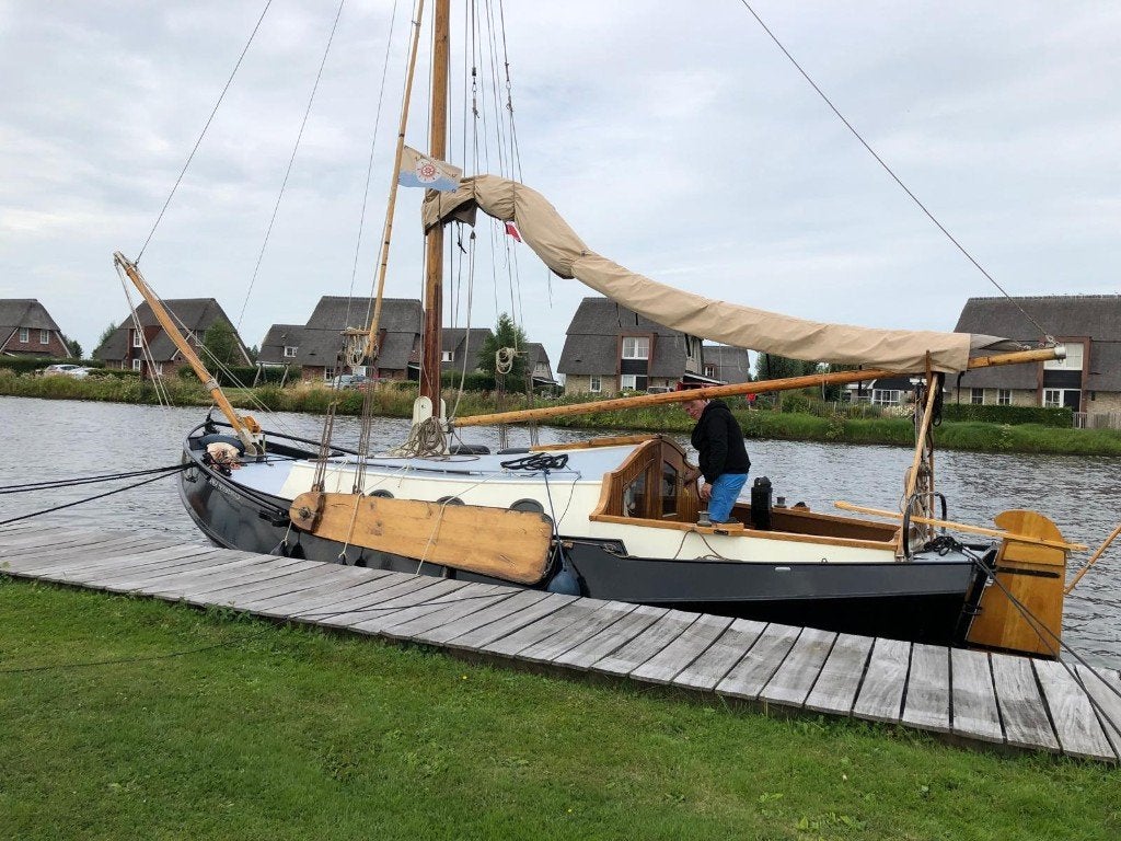 Zeeschouw 8,50 meter nieuwe mast  zoekt enthousiast, Watersport en Boten, 70 cm, Gebruikt, Binnenboordmotor, Diesel