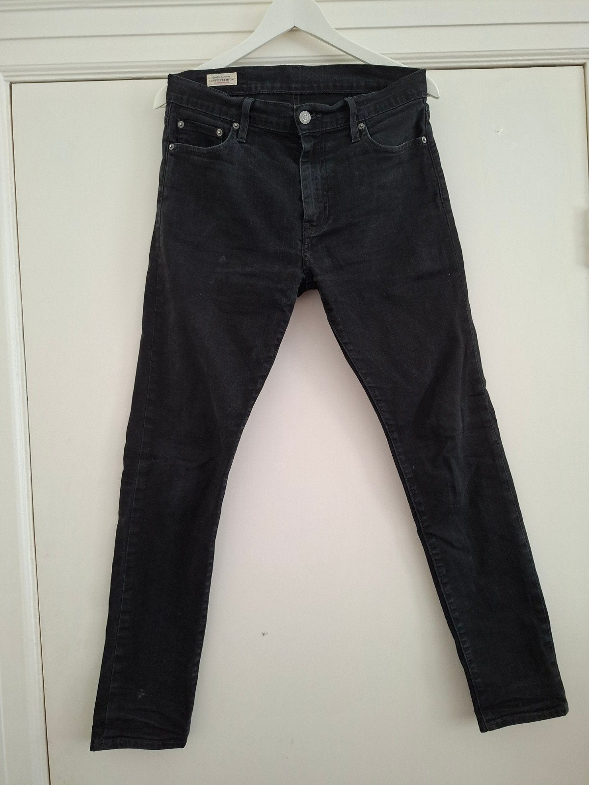 Levis Jeans 512 maat W30 L32 zwart, Kleding | Heren, Ophalen of Verzenden, Zo goed als nieuw, Blauw, W32 (confectie 46) of kleiner