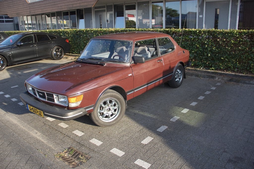 Saab 99 GL 5speed uit 1983, foto 2