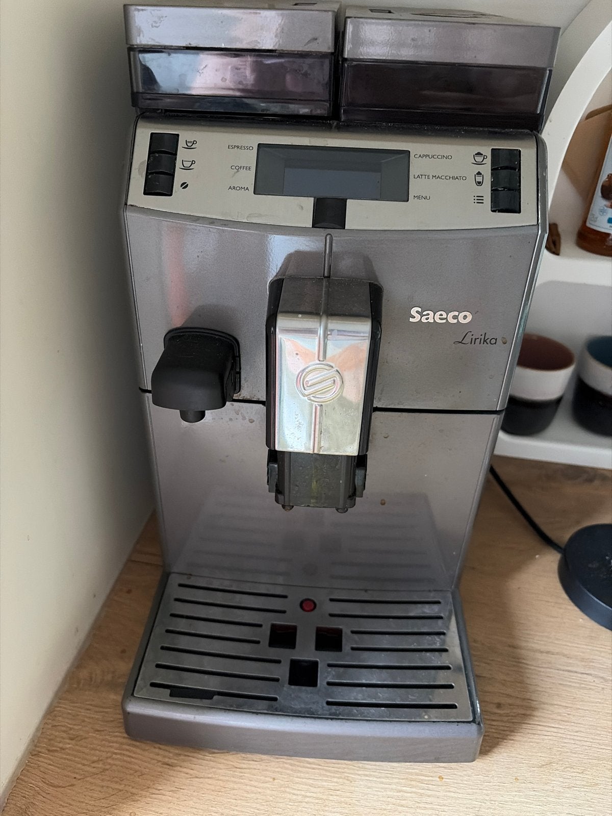 Saeco Lirika Koffiemachine - Espresso, Cappuccino, Latte, Witgoed en Apparatuur, Koffiezetapparaten, Gebruikt, Koffiemachine, Koffiebonen