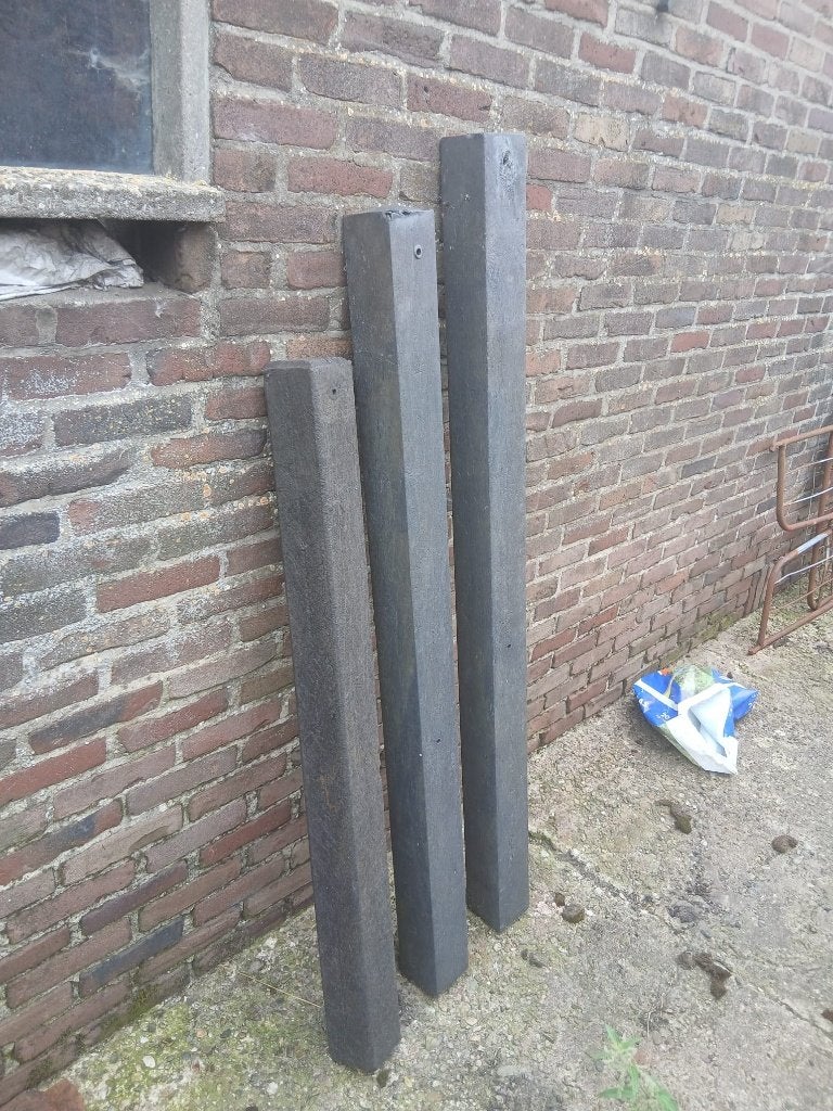 TEKOOP kunststof palen gebruikt, Tuin en Terras, Palen, Balken en Planken, Ophalen, Gebruikt, Minder dan 180 cm, Palen