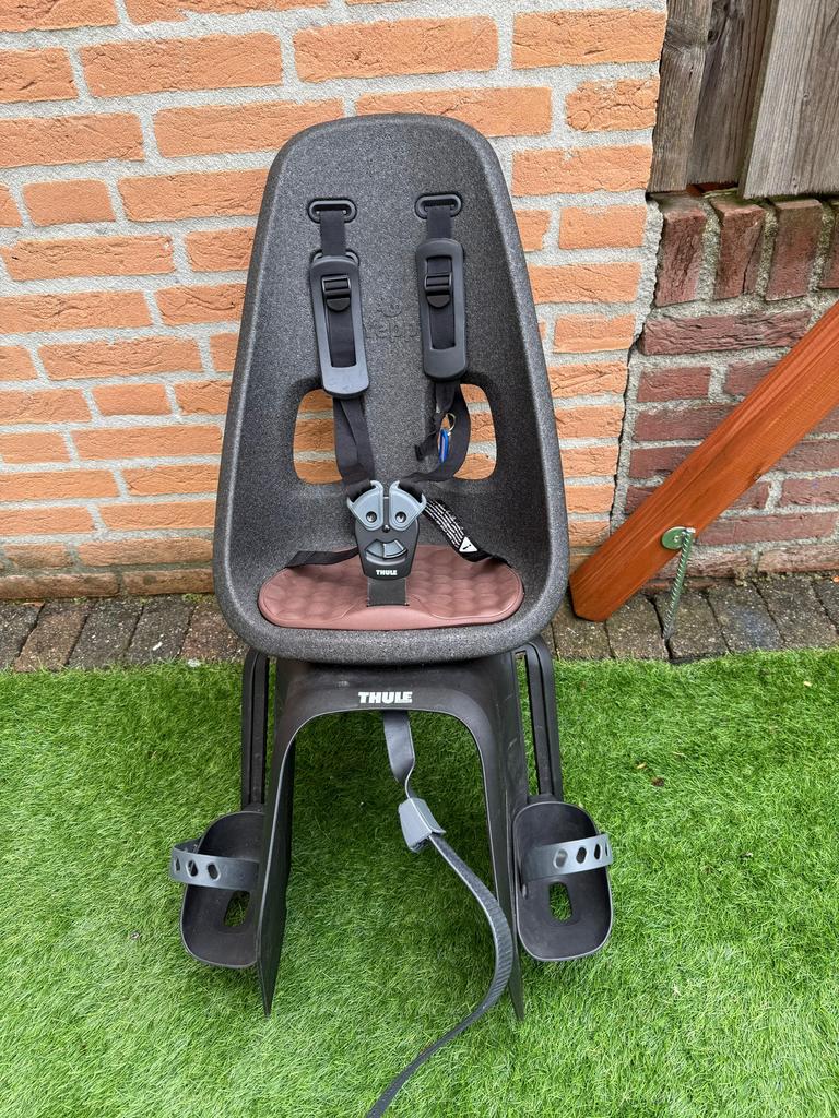 Zgan fietsstoeltje. Thule., Ophalen, Zo goed als nieuw
