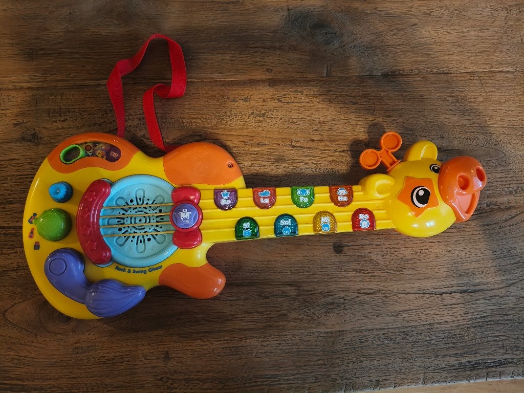 VTech Rock & Swing Gitaar, Ophalen, Zo goed als nieuw, 2 tot 4 jaar