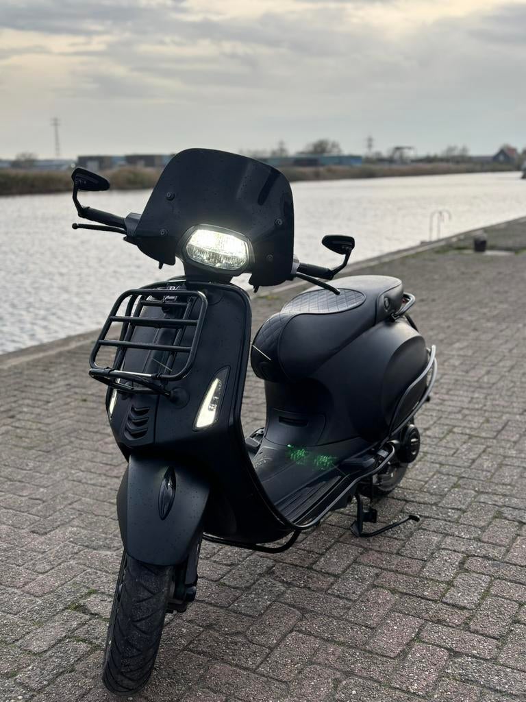 Vespa Sprint -FULL OPTIONS, Ophalen, Maximaal 45 km/u, Vespa S, Zo goed als nieuw