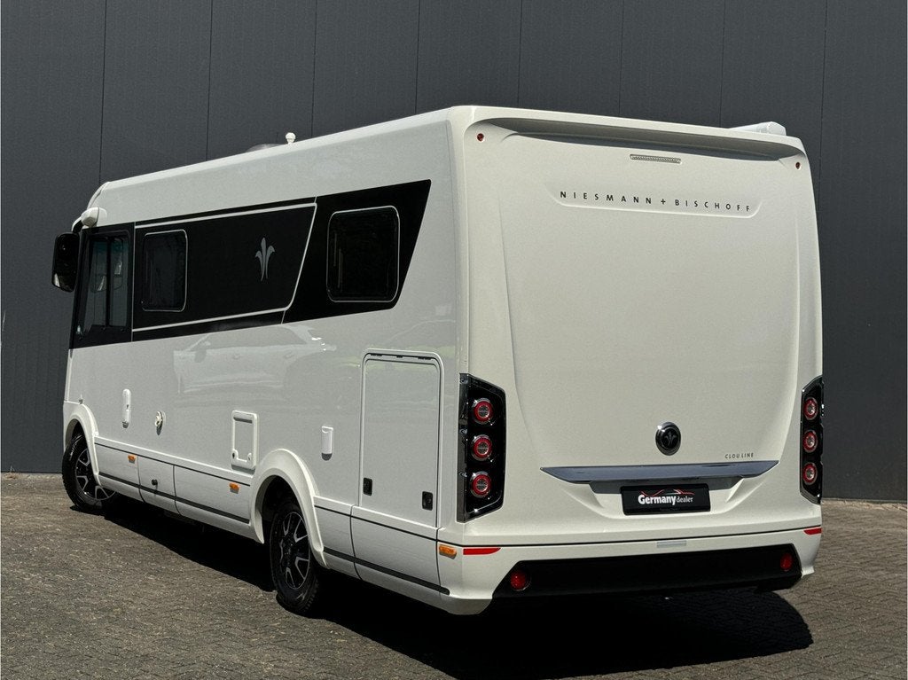 NIESMANN + BISCHOFF ISmove 7.3F Clou-Line 4-Pers Levelsystee, Caravans en Kamperen, Campers, Verwarmde buitenspiegels, De Kuinder 21
8444DC  HEERENVEEN, NL