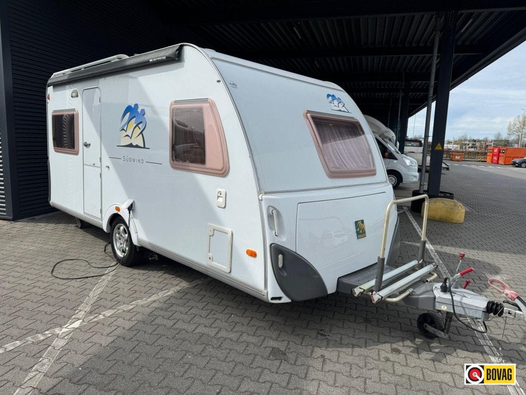 Knaus Sudwind 450 FU incl Mover & luifel, Caravans en Kamperen, Rondzit, Schokbreker, Bedrijf, Overige typen