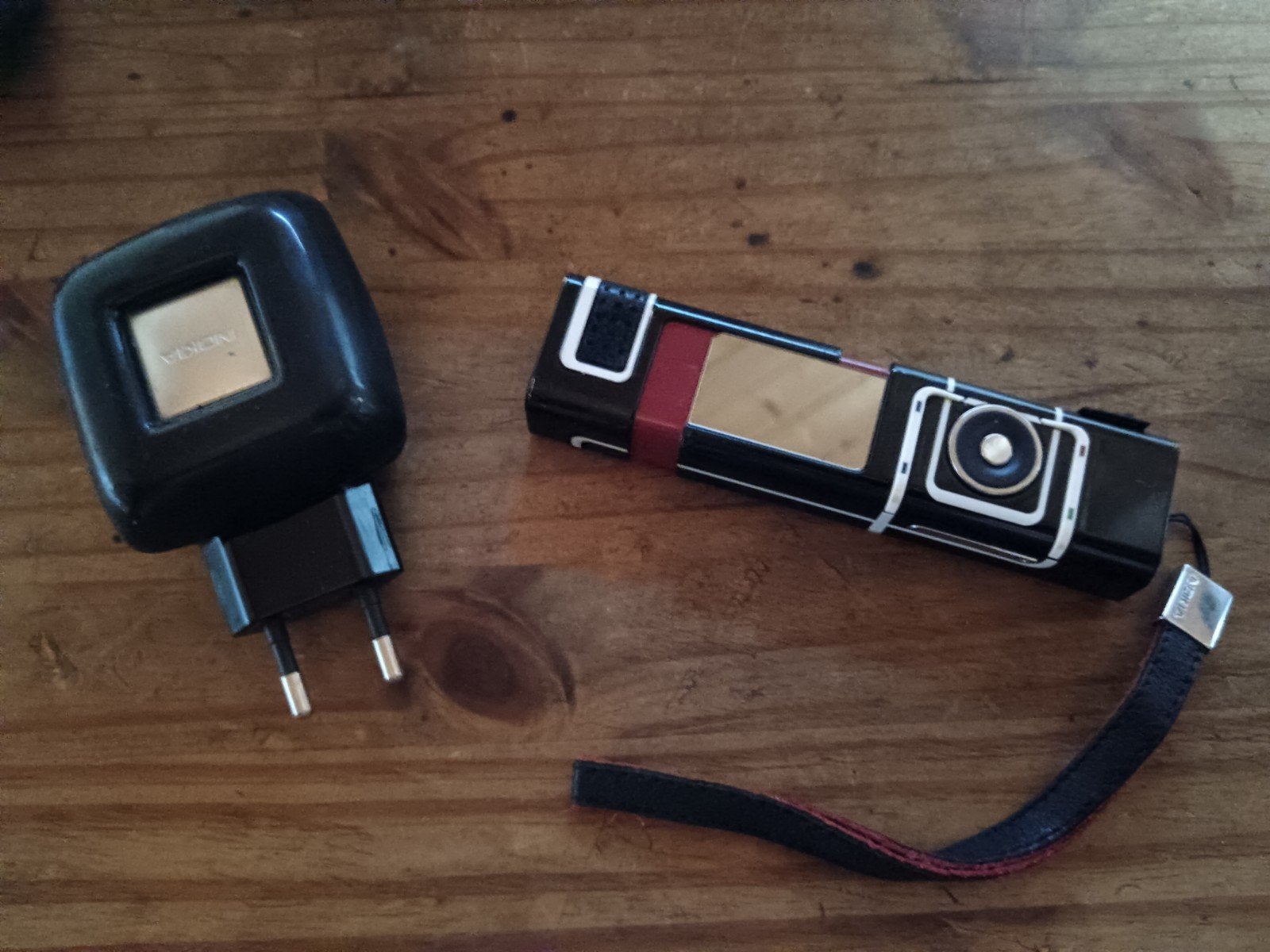 Retro Nokia 7280- Lipstick model met oplader, Verzenden, Geen camera, Zwart, Zo goed als nieuw