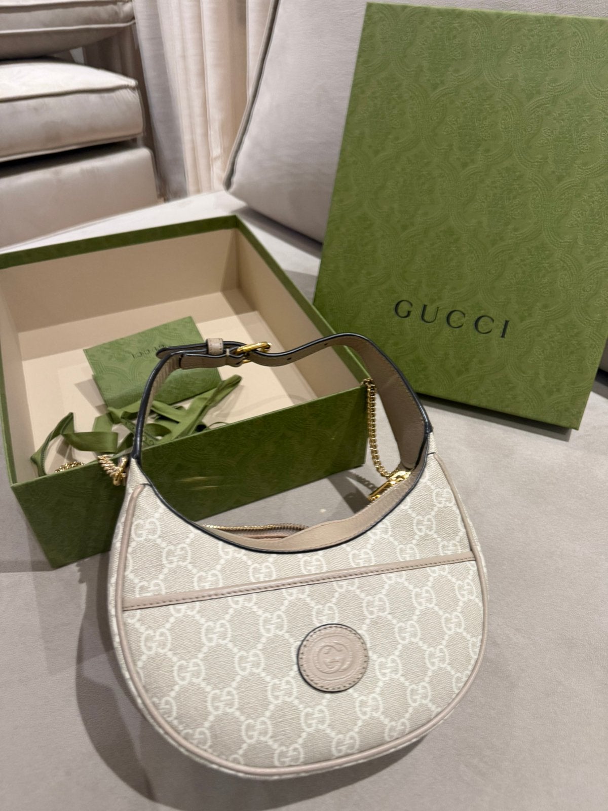 Gucci tas- Ophidia mini shoulder, Ophalen of Verzenden, Zo goed als nieuw, Beige, Handtas