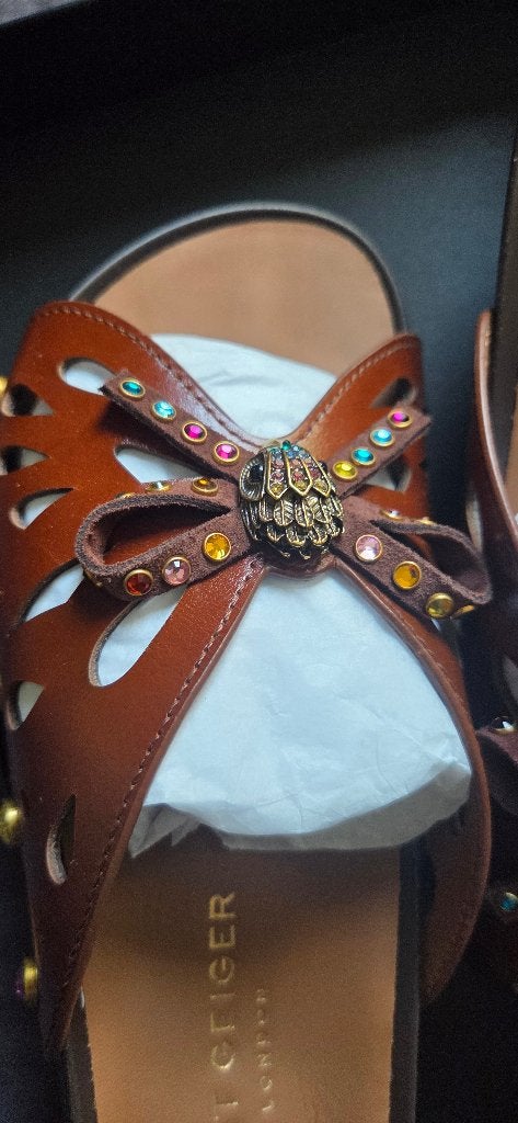 Nieuwe slippers Kurt geiger maat 38., Kleding | Dames, Ophalen, Nieuw