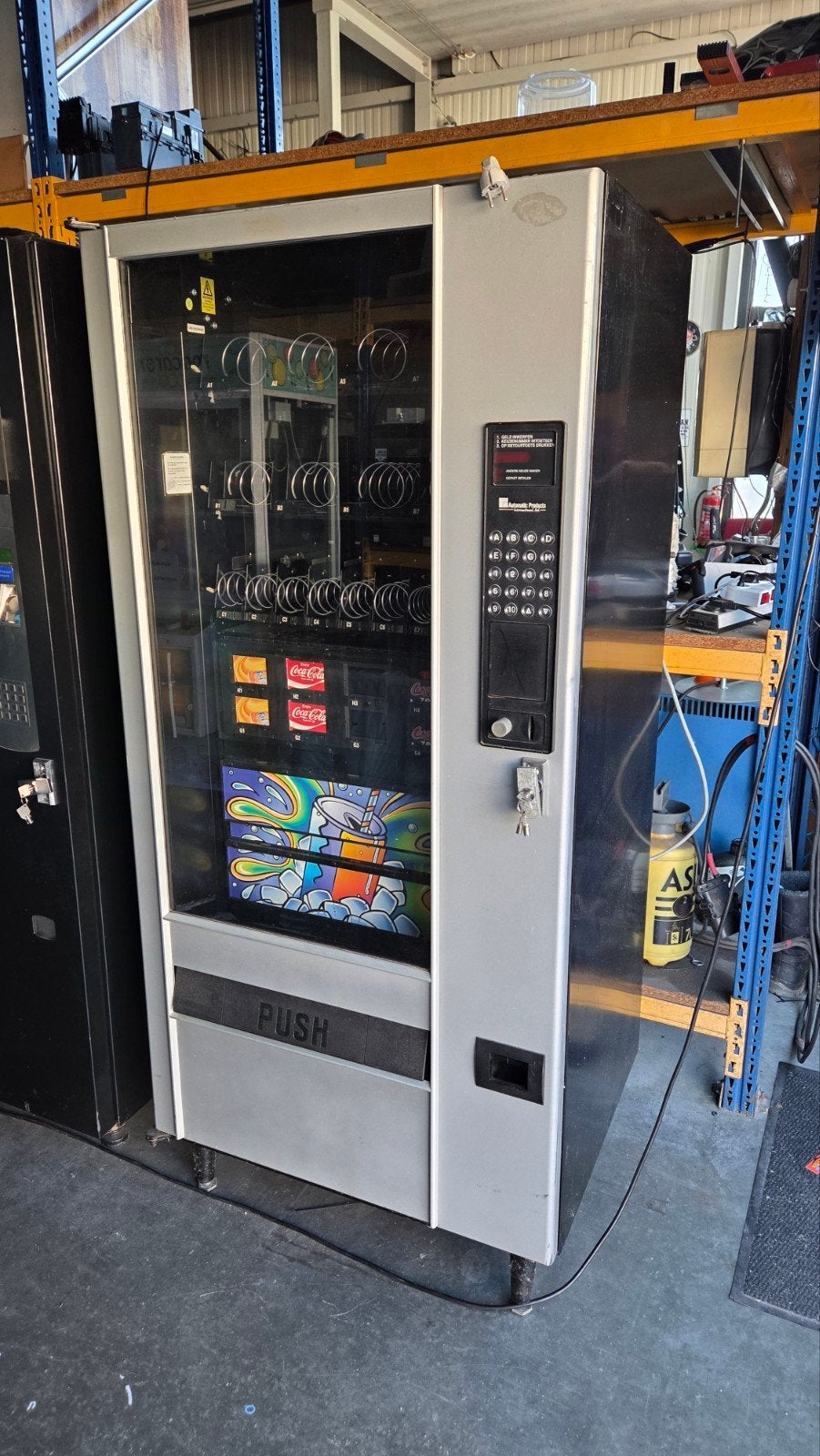 frisdrank snoepautomaat, Ophalen, Gebruikt