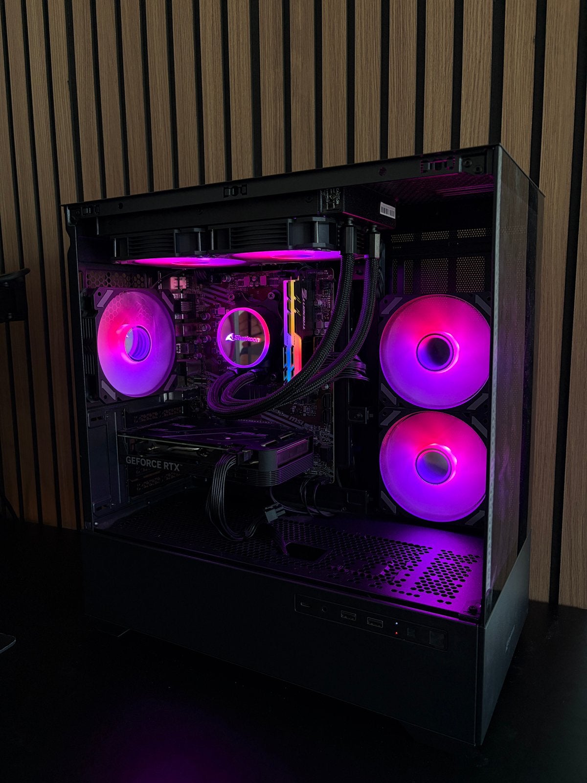 Gaming PC – Ryzen 5 5600 | RTX 4060 8GB | 32GB RAM | 1TB SSD, Computers en Software, Amd, Ophalen of Verzenden, Zo goed als nieuw