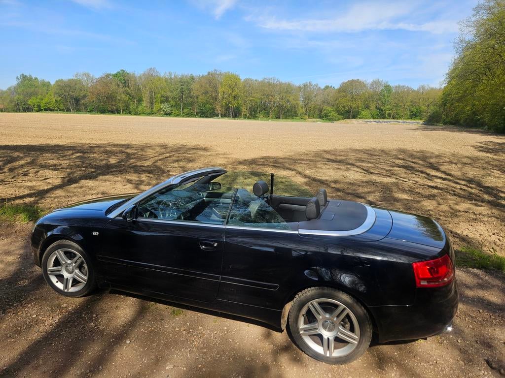 Audi A4 1.8 120KW Cabrio 2006 Zwart, Auto's, Audi, Voorwielaandrijving, 4 cilinders, Cabriolet, 4 stoelen