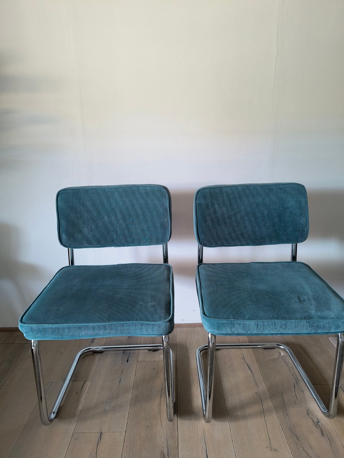 Set van 2 vintage stoelen - ribstof en chroom, Ophalen, Twee, Blauw, Vintage, Retro