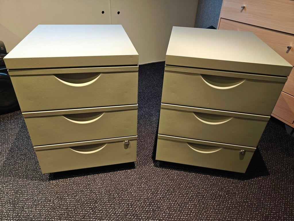 Twee Ikea Erik zilveren metalen ladekastjes, Ophalen, Minder dan 50 cm, Zo goed als nieuw, 3 of 4 laden