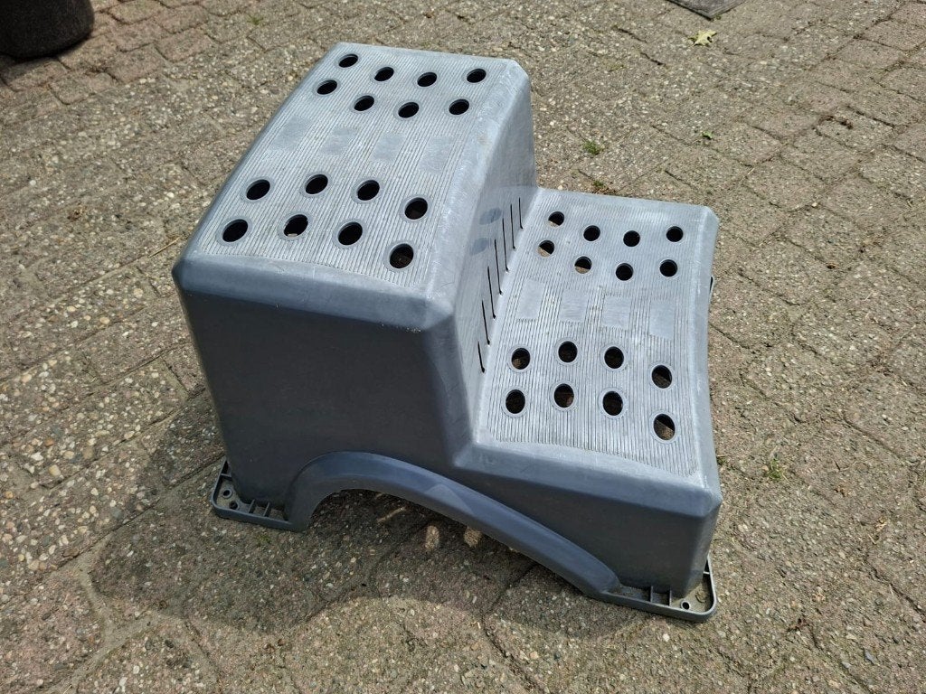Opstapje met 2 tredes, Ophalen, Gebruikt