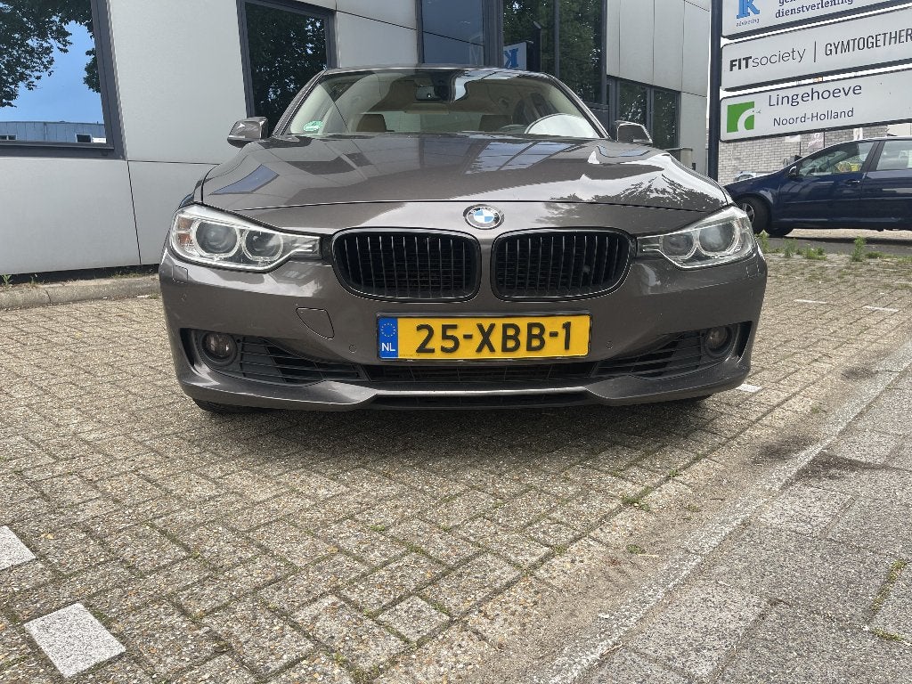 BMW 3-Serie 2.0IX 320 135KW Aut8 (f30) 2012 Bruin, Auto's, Achterwielaandrijving, Beige, 4 cilinders, Bruin
