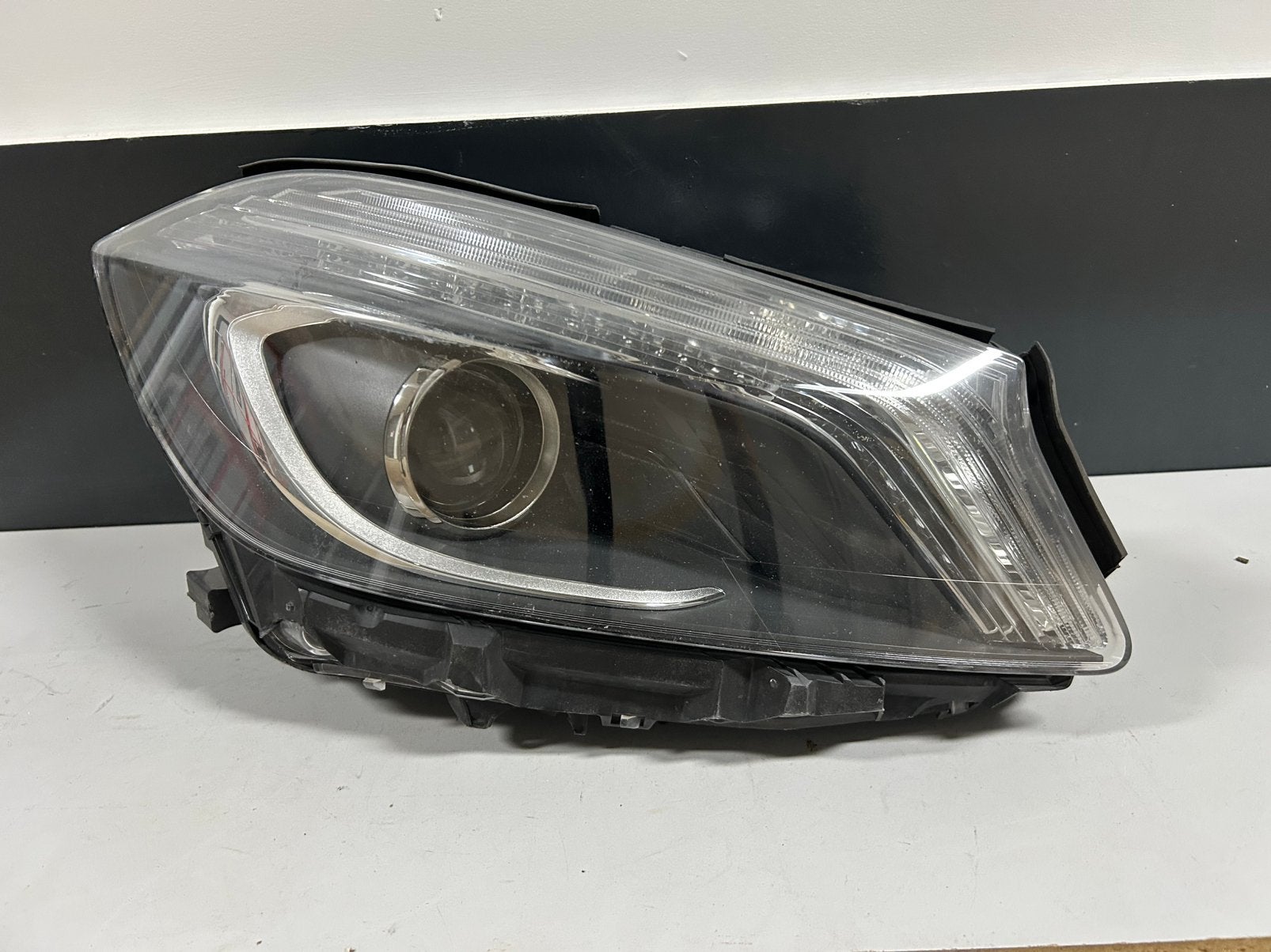 Koplamp Mercedes Benz A klasse w176 LED XENON a1768201261 R, Ophalen of Verzenden, Gebruikt, Mercedes-Benz