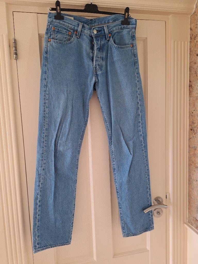 Levi's 501 jeans W 39 L 32 light washing, Zo goed als nieuw, W28 - W29 (confectie 36), Levi’s, Verzenden