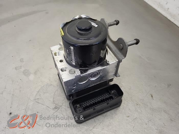 ABS Pomp van een Volkswagen Transporter, Gebruikt, -, Volkswagen, -