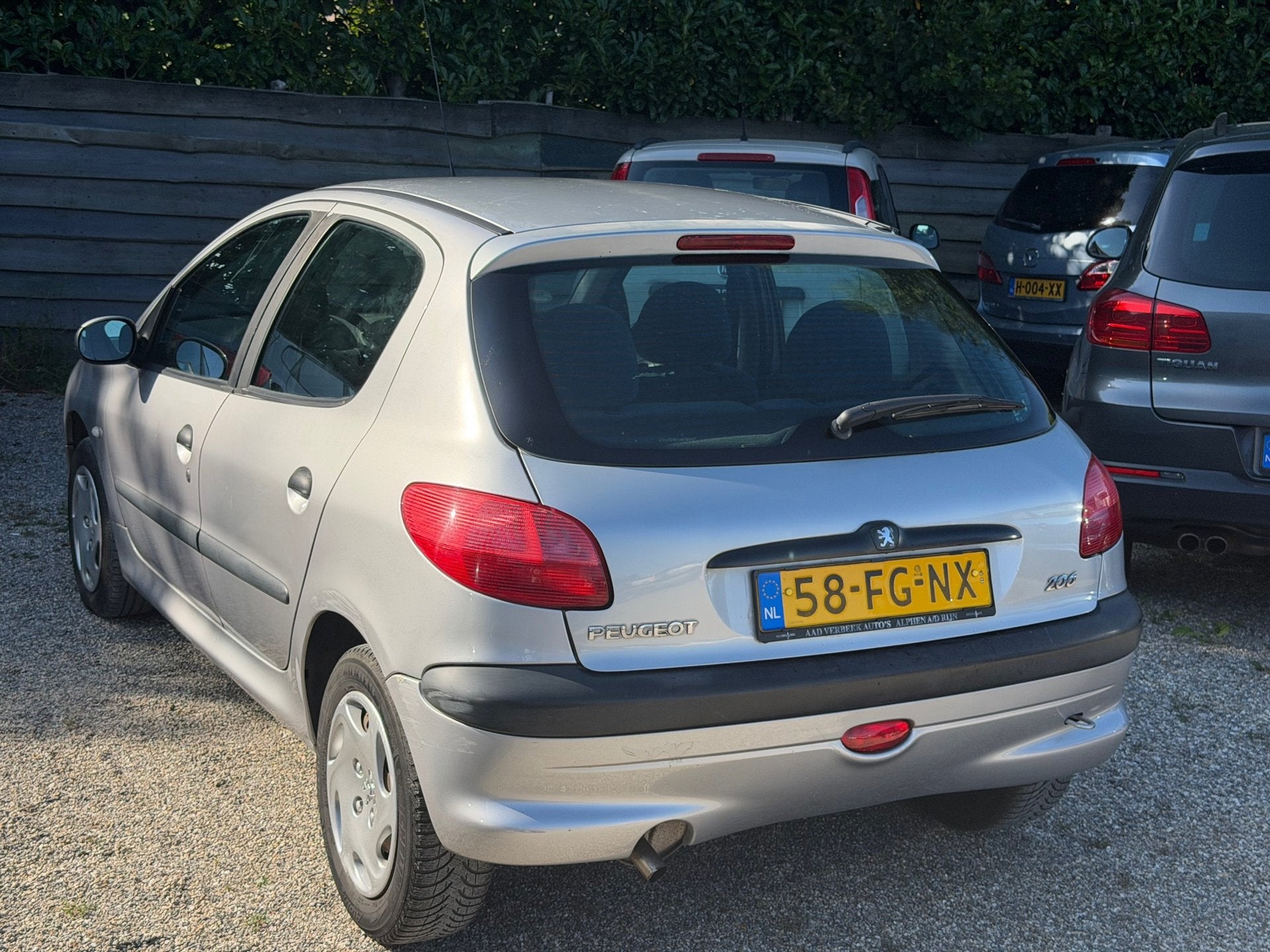 Peugeot 206 1.4 Gentry Clima Nieuwe Apk Goed Rijdende Nette, Auto's, Peugeot, 15 km/l, 31 €/maand, Origineel Nederlands, Bedrijf