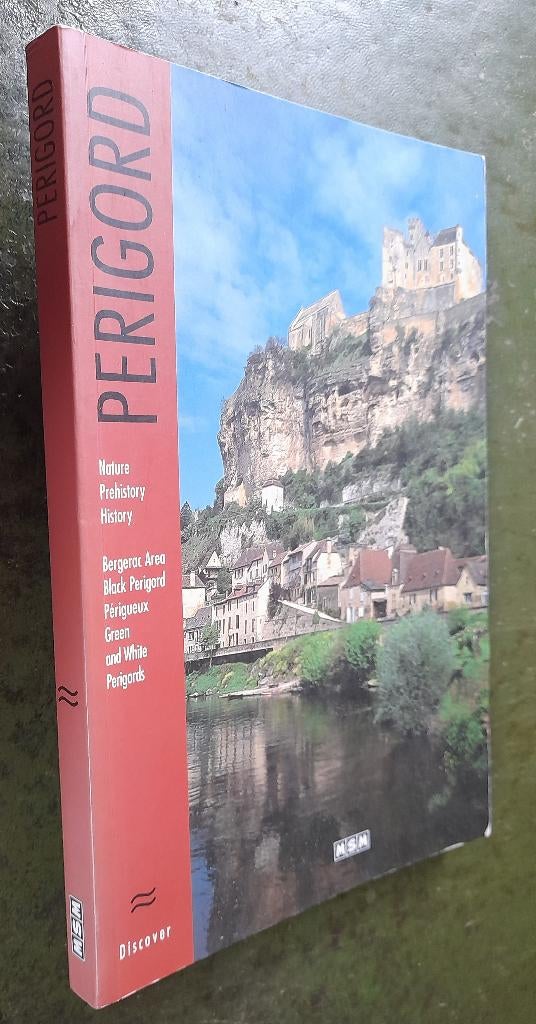 Perigord - Nature / Prehistory / History, Overige merken, Verzenden, Europa, Zo goed als nieuw