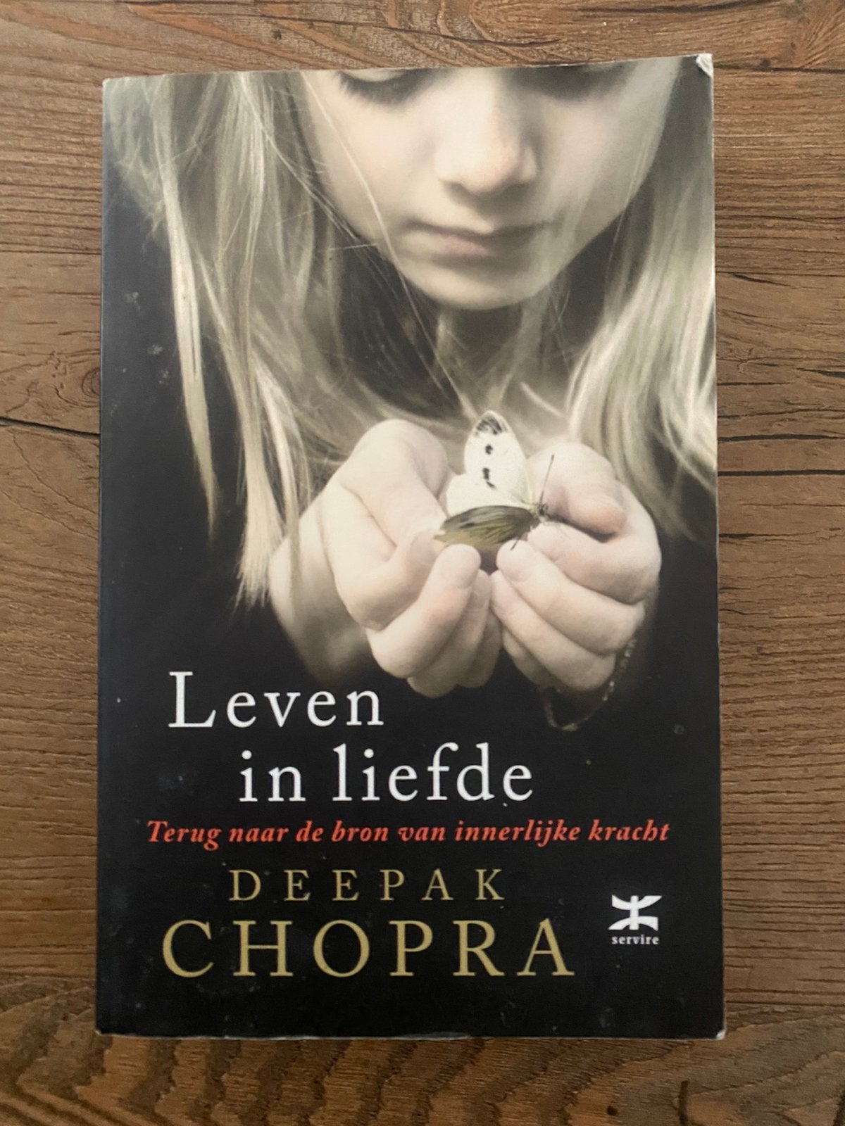 Deepak Chopra - Leven in liefde, Achtergrond en Informatie, Spiritualiteit algemeen, Ophalen of Verzenden, Zo goed als nieuw