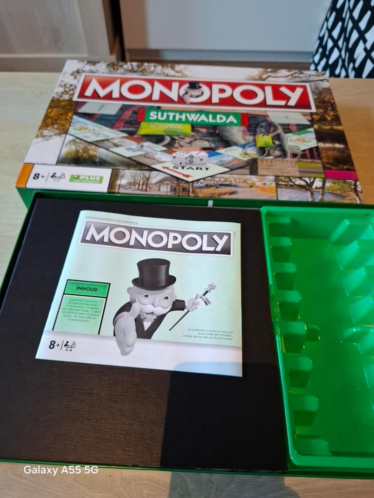 Monopoly Suthwalda - Speciale editie, Hobby en Vrije tijd, Gezelschapsspellen | Bordspellen, Ophalen of Verzenden, Zo goed als nieuw