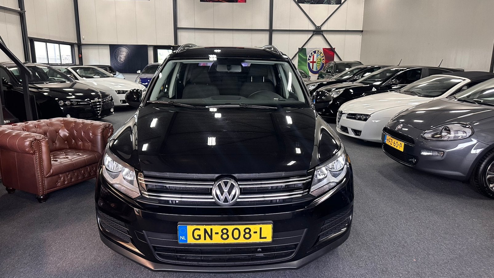 Volkswagen Tiguan 1.4 TSI 90KW BMT 2014 Zwart Facelift, Voorwielaandrijving, Zwart, 4 cilinders, Handgeschakeld