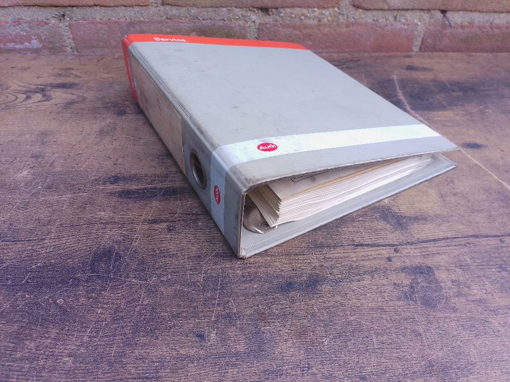 Zeldzaam boek afstelgegevens Audi jaren 1970 t/m +- 95, Verzenden, Gelezen, Audi