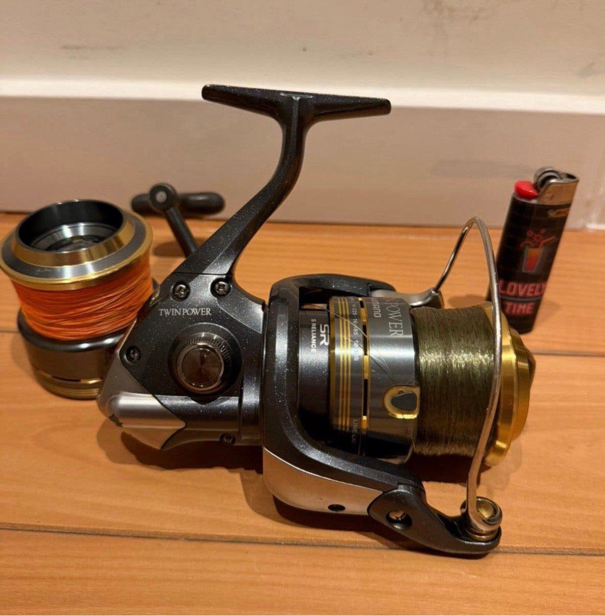 Shimano Twinpower 6000FC met reserve spoel, Ophalen of Verzenden, Zo goed als nieuw, Molen
