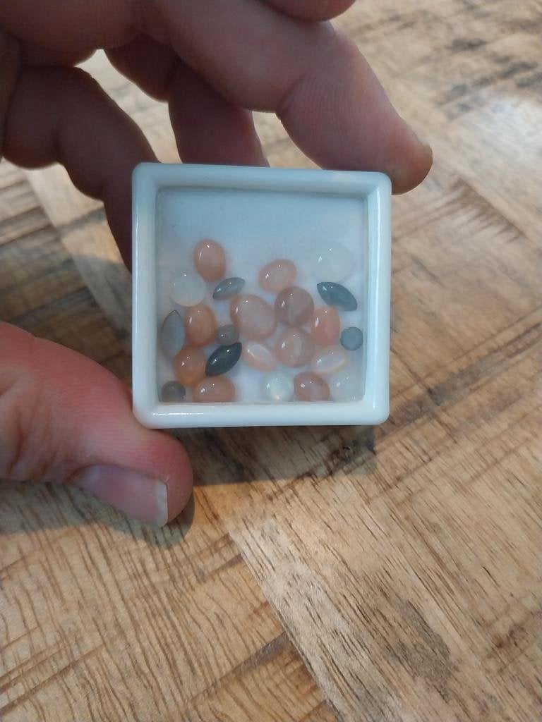 Mix lot maansteen cabochons grijs oranje wit, Ophalen of Verzenden