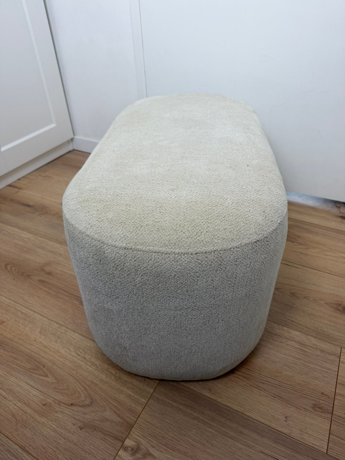 Teddy boucle bankje, poef, Ophalen, Minder dan 50 cm, Zo goed als nieuw, Stof