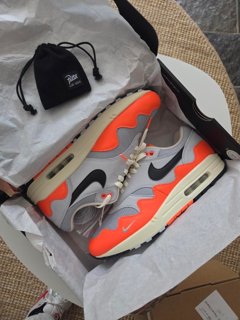 Patta X Nike Air Max 1 p 10 44 hyper crimson black waves, Nike air max, Overige kleuren, Nieuw, Ophalen of Verzenden