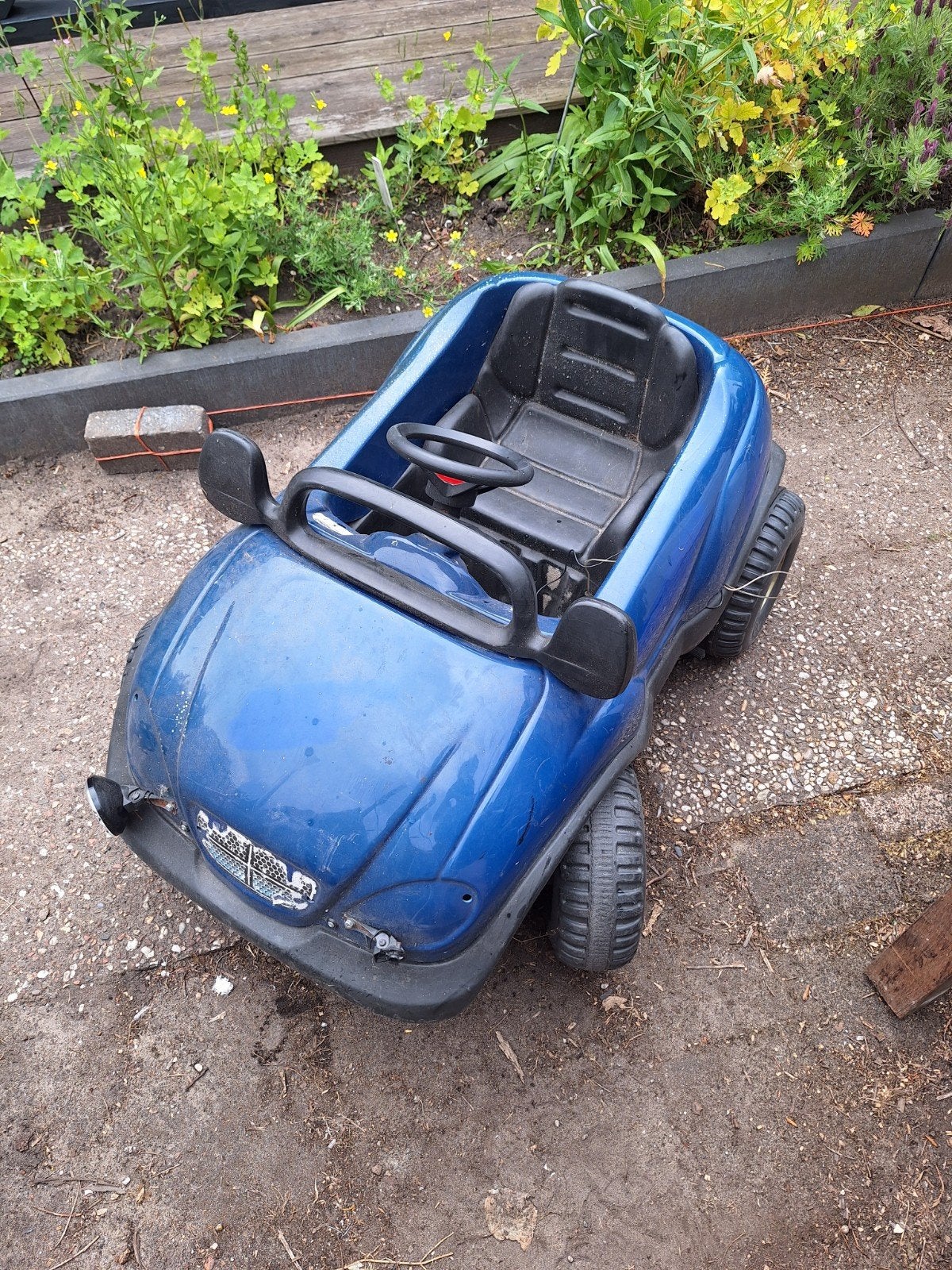 Blauwe elektrische kinderauto - staat al jaren in de schuur, Kinderen en Baby's, Speelgoed | Buiten | Voertuigen en Loopfietsen