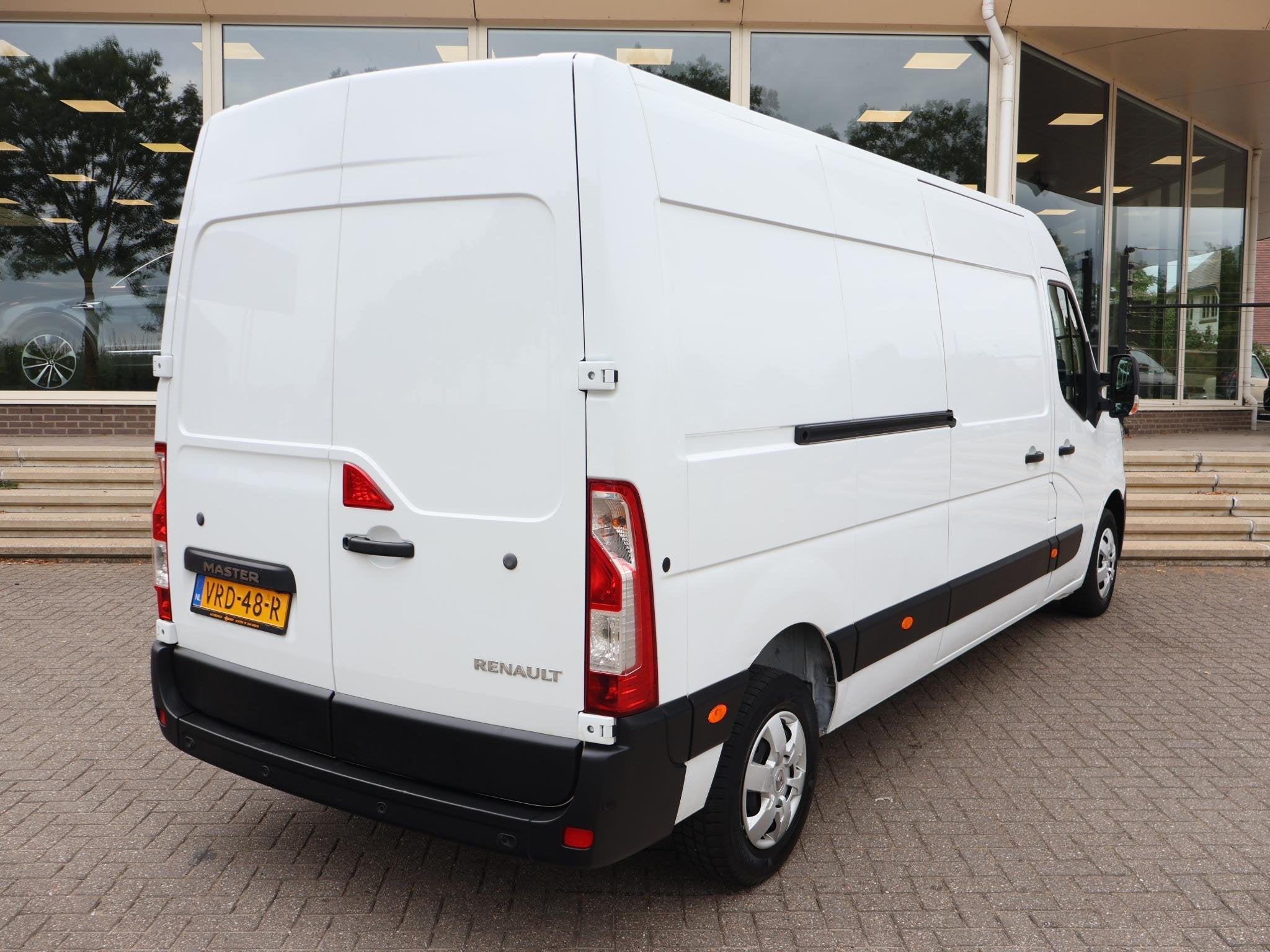 Renault Master T35 2.3 DCI 135 PK L3H2 WORK EDITION + APPLE, Voorwielaandrijving, Gebruikt, Euro 6, 4 cilinders