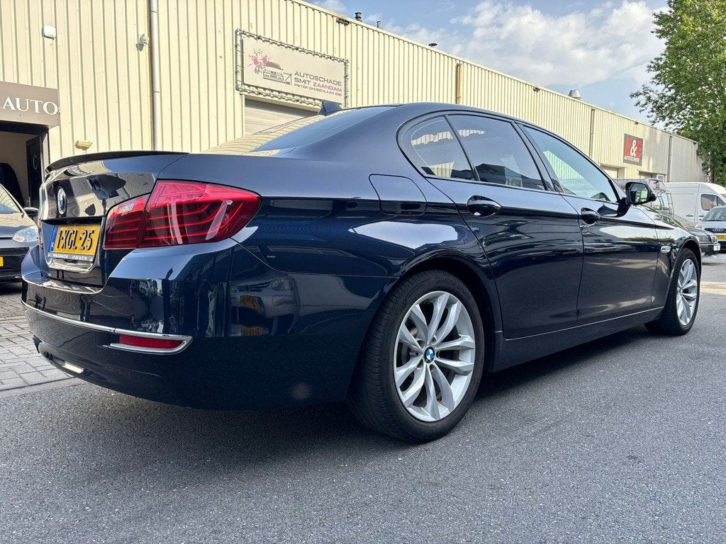 BMW 5 Serie 520i Last Minute Edition (bj 2014, automaat), Auto's, BMW, Automaat, Achterwielaandrijving, Gebruikt, Euro 6